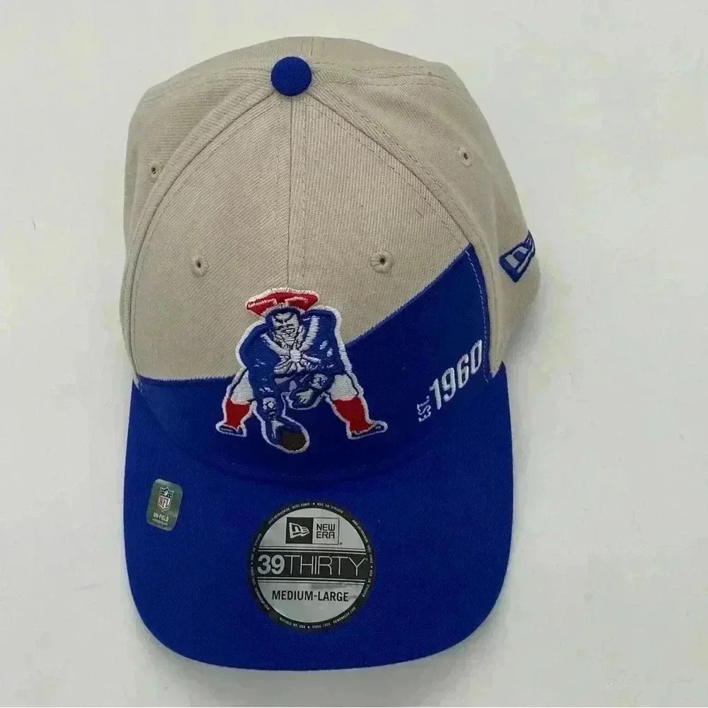 New Era NFL New England Patriots 2023 Sideline Historic 39THIRTY Stretch Fit Hat